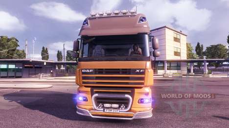 El azul del resplandor de los faros para Euro Truck Simulator 2