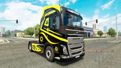 Pieles de Negro Y Amarillo en Volvo trucks para Euro Truck Simulator 2