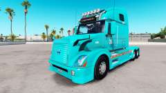 La piel TUM en los camiones Volvo VNL 670 para American Truck Simulator
